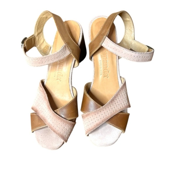 Wandapanda Women's Leather Sandals- Size 40/ 9.5 - Picture 4 of 9